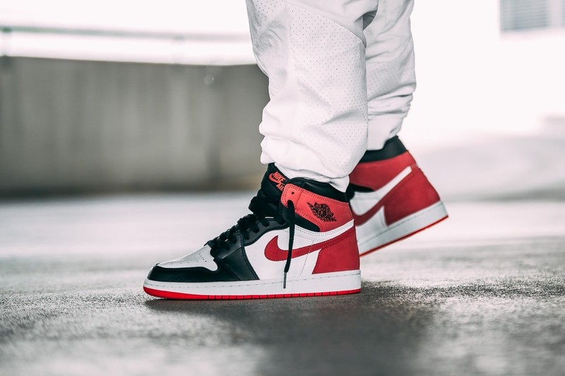 Air Jordan 1 High OG Track Red | 555088-112 | Grailify